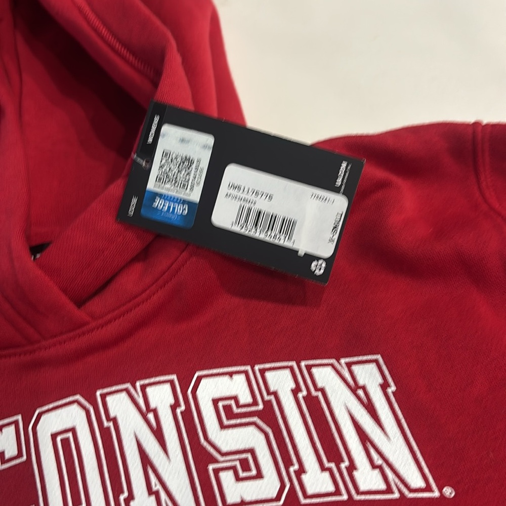 University of Wisconsin Badgers Under Armour Hoodie - Picture 6 of 8